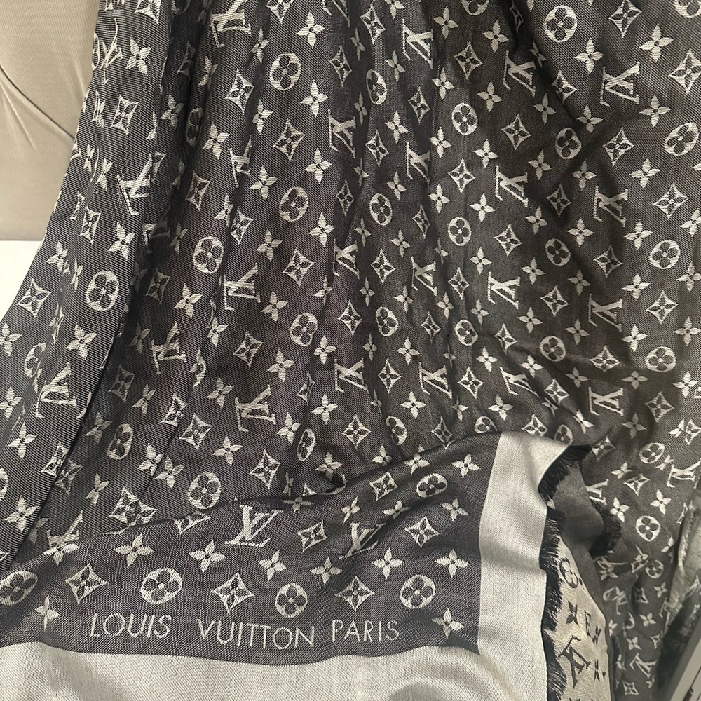 Louis Vuitton Denim Noir Scarf